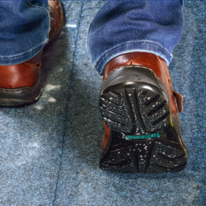 Sanistride shoe sanitizer doorway mat insert that dispenses disinfectant to bottom of shoes thoroughly saturating treads